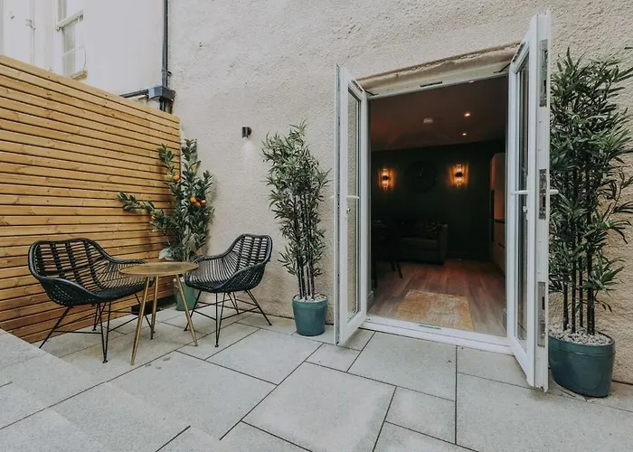 Clifton 32 - Garden Flat With Hot Tub - Hopewell Apartament