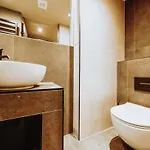 Clifton 32 - Garden Flat With Hot Tub - Hopewell